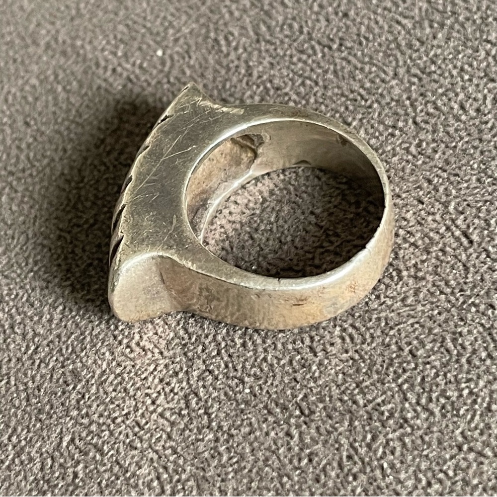 Sterling Silver Ribbed Textured Ring - Picture 5 of 8